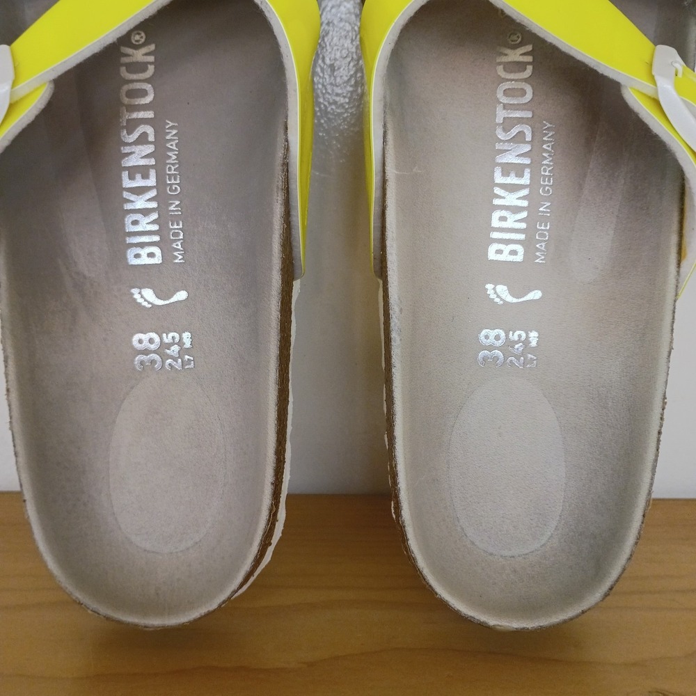 Birkenstock Yao Balance Yellow Patent Sandals Slides Women's Size 7 Men's Size 5 - Picture 7 of 11